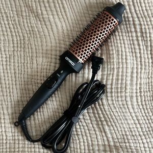 Amika blowout babe thermal ionic hairbrush